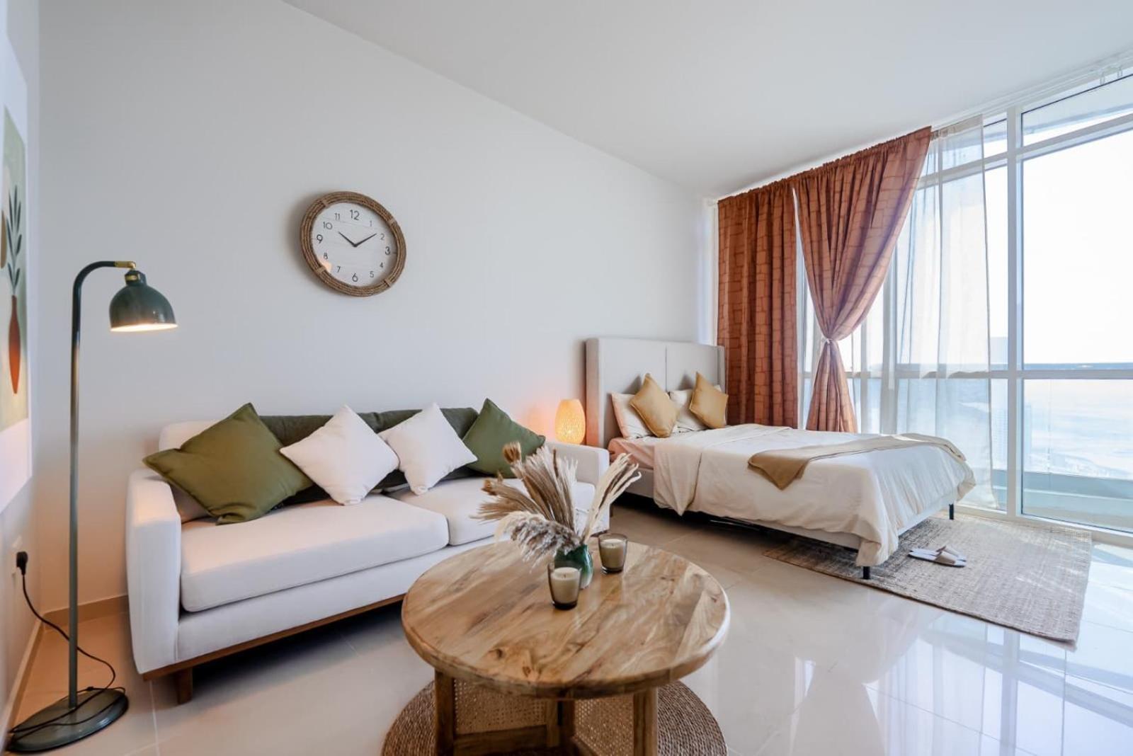 Apartment Boho Chic Studio, Pool & Gym Abu Dhabi